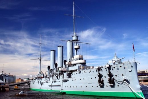 Webcam Cruiser Aurora, St. Petersburg in real time